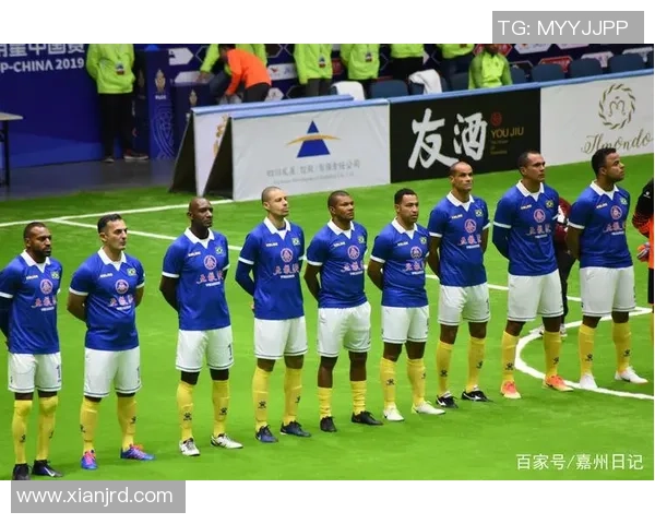 老梁深度解析足球明星背后的故事与传奇人生